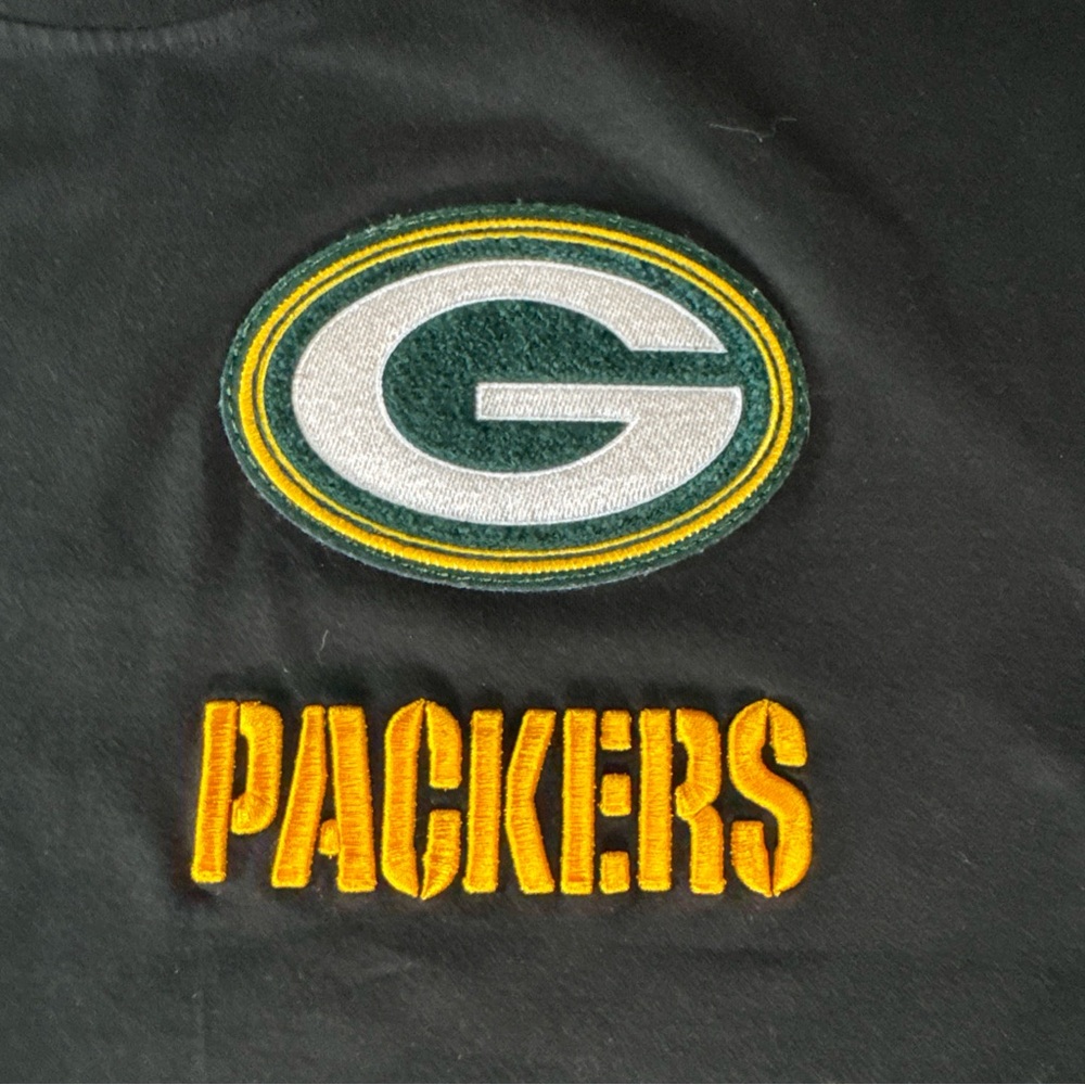 Green Bay Packers Black T-Shirt Adult XL Team Apparel NFL Raised G Patch EUC - Picture 2 of 6